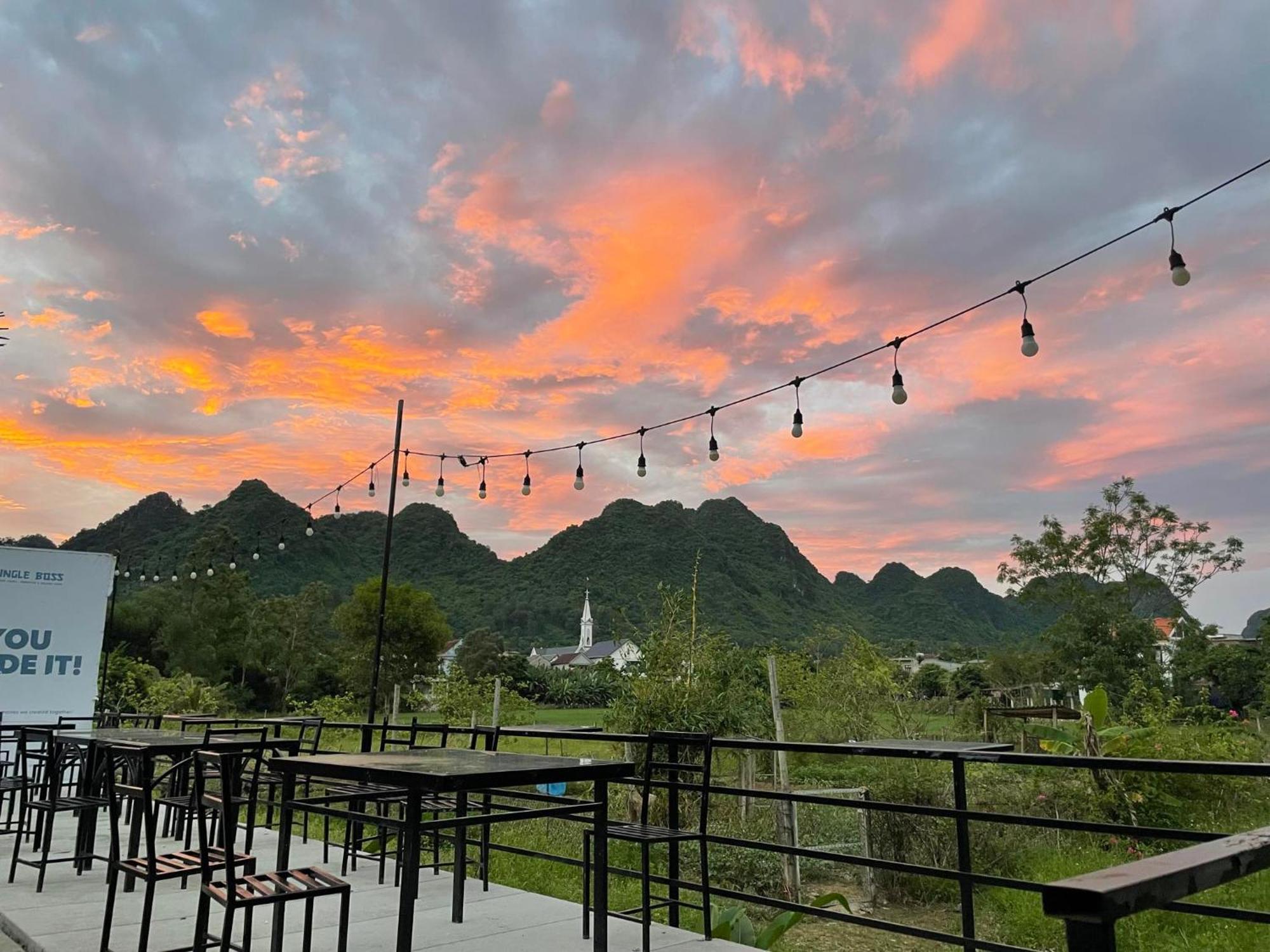 Jungle Boss Homestay Phong Nha Exterior photo