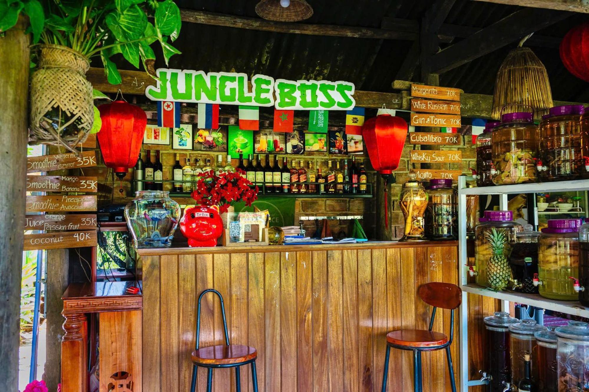 Jungle Boss Homestay Phong Nha Exterior photo